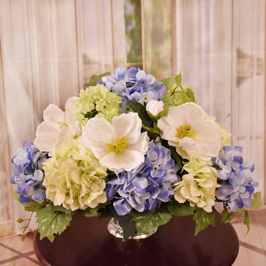(image for) Blue Hydrangea And White Magnolia Floral Centerpiece AR460 TEXT_CLOSE_WINDOW